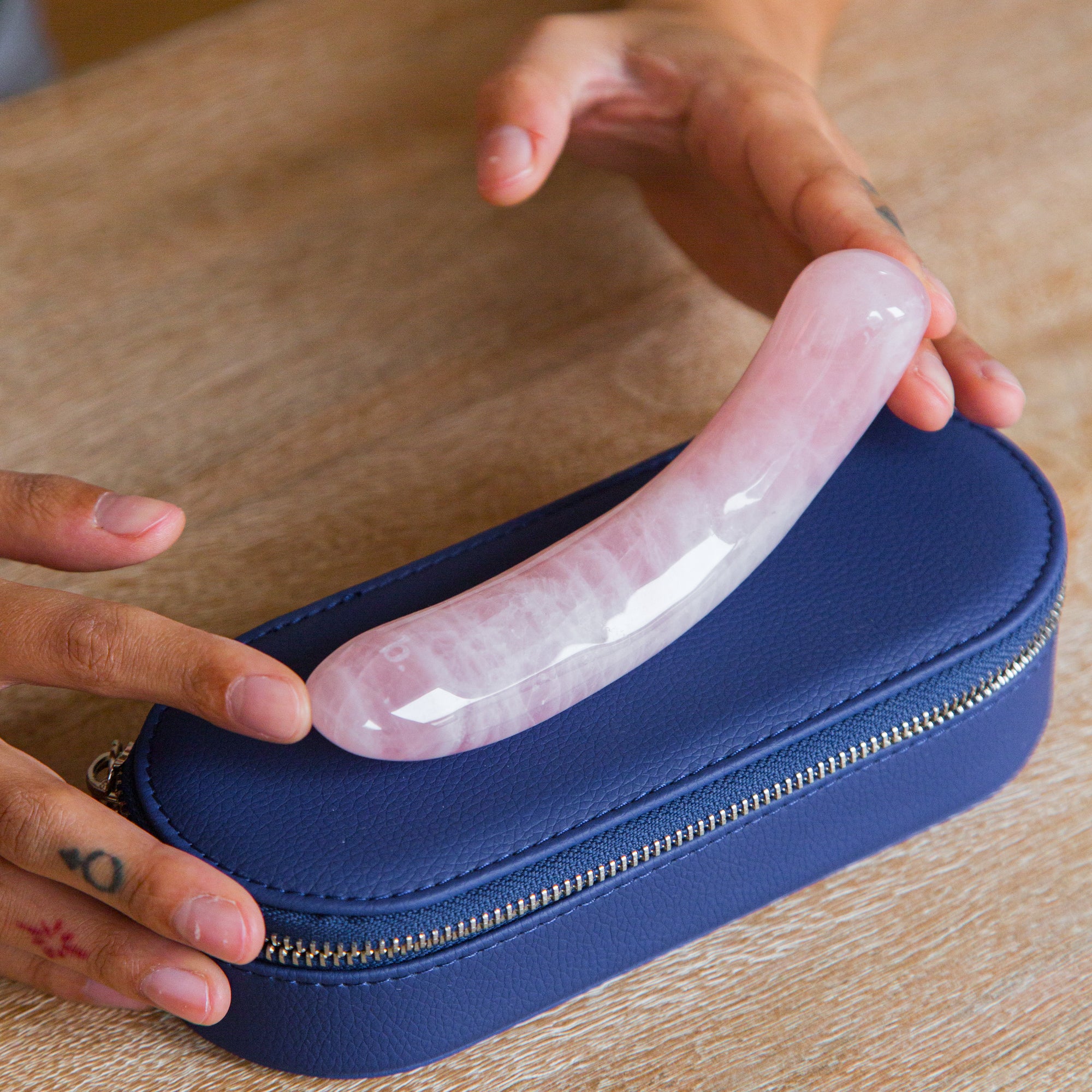 Biird Pixii Pink Quartz Dildo – Image 4